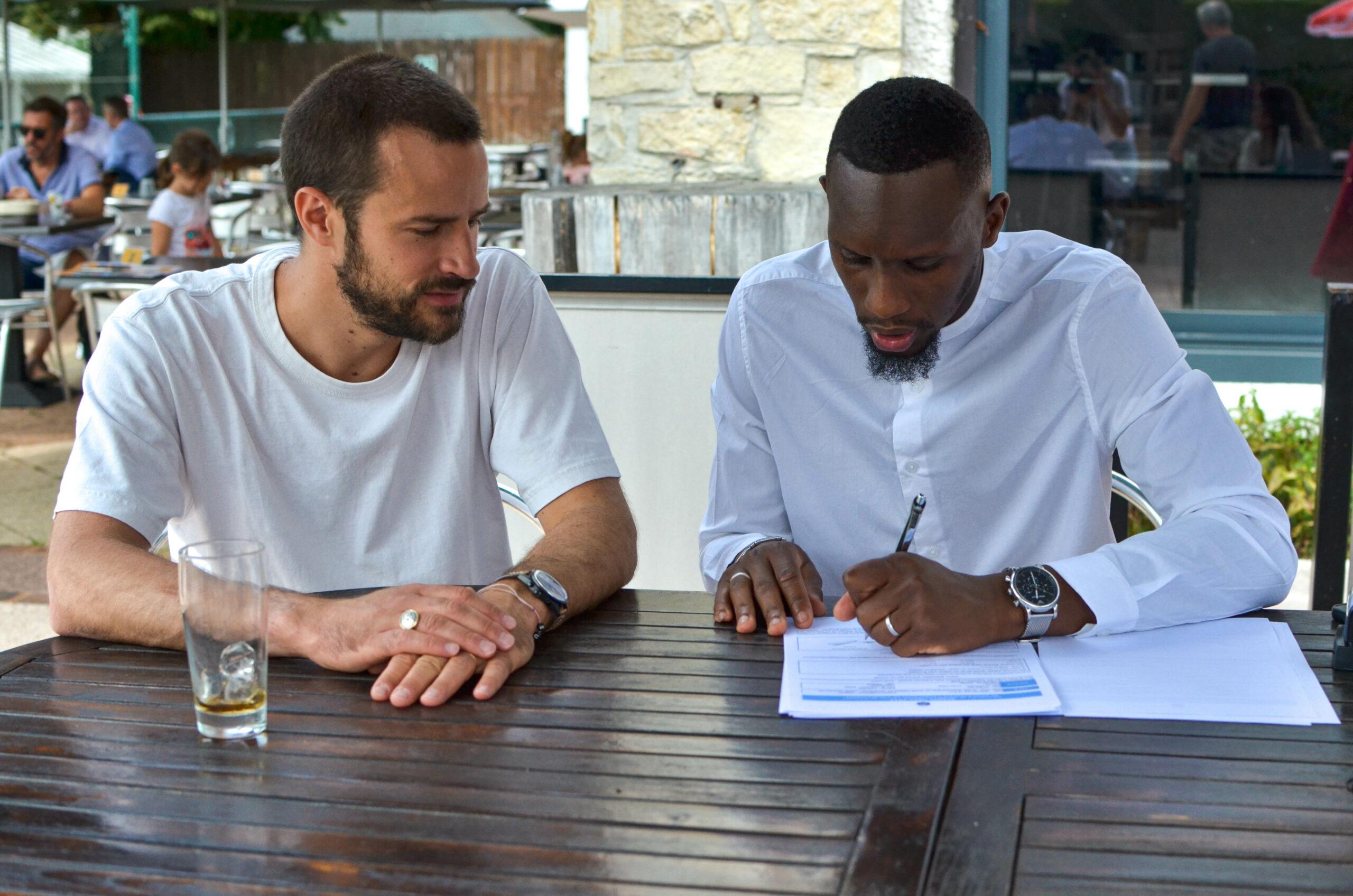 Lassana Diakhaby signe à versailles