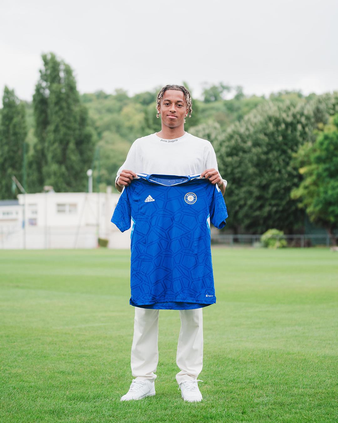 Dimitri Roszak FC VERSAILLES Dimitri Roszak FC VERSAILLES